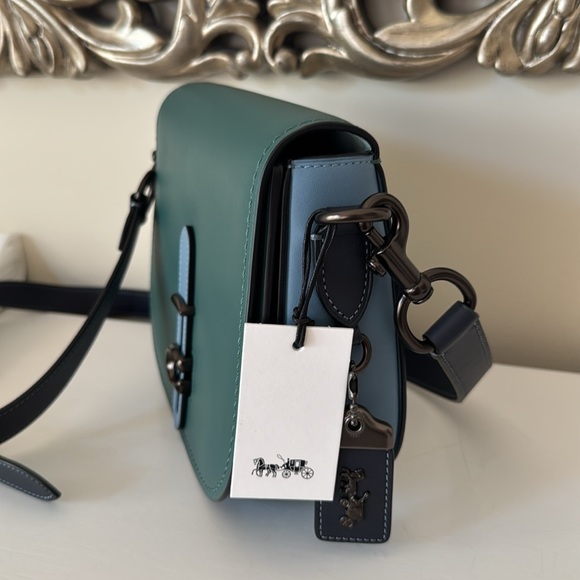NWT Coach Saddle Rare Leather - Picture 7 of 9